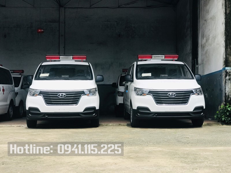 giá xe cứu thương Starex máy xăng Hyundai Sơn La