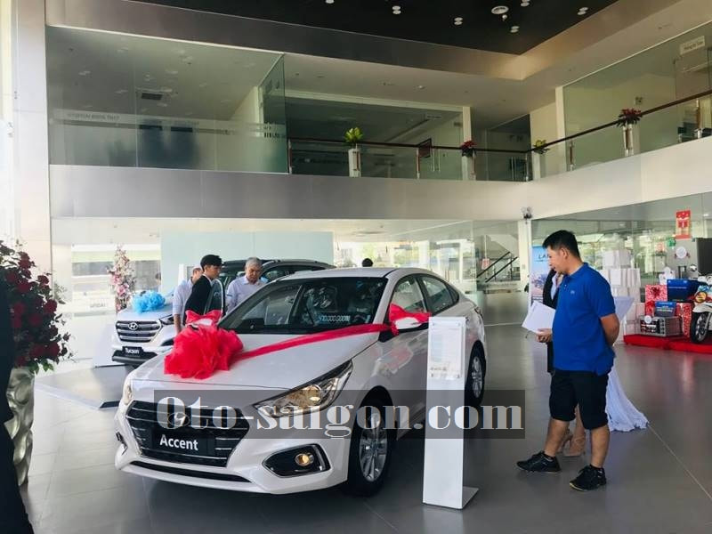 giá xe Hyundai Accent tại Hyundai Bình Định