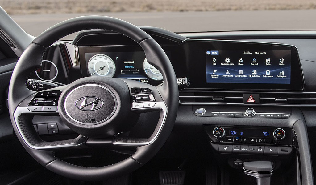 Vô lăng Hyundai Elantra thế hệ mới 2021