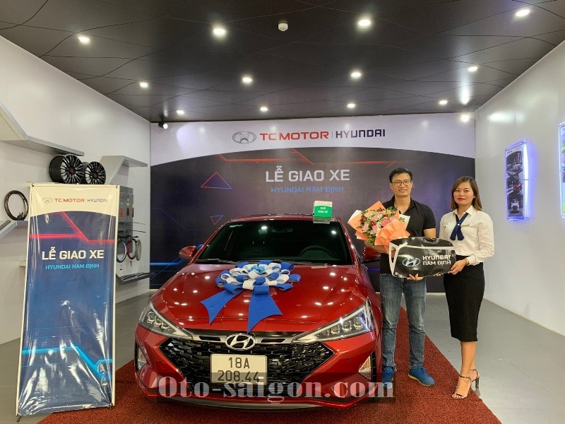 giá xe Elantra Sport tại Hyundai Nam định