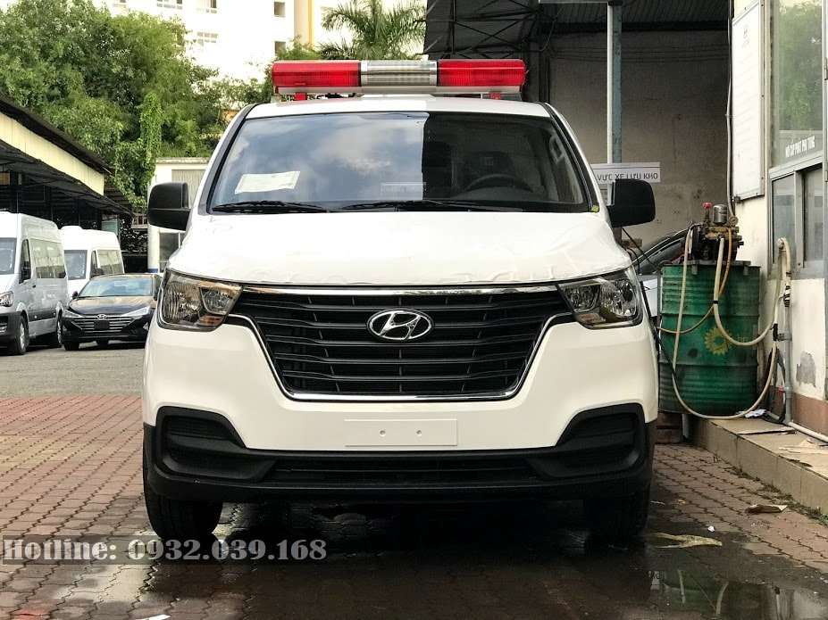 Xe cứu thương Hyundai Starex 2021 máy Dầu