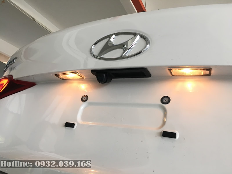 Camera lùi Hyundai Accent 2020