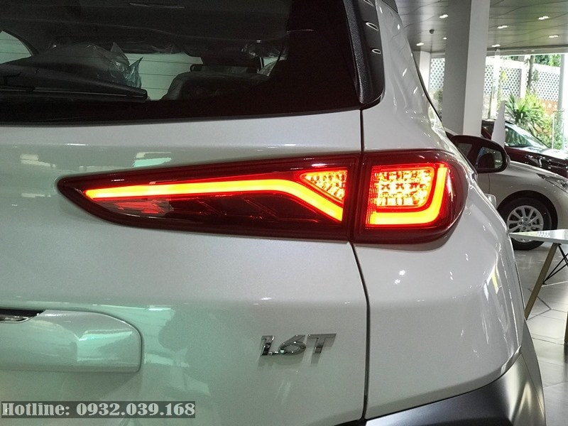 giá xe Hyundai Kona 1.6 Turbo 2020