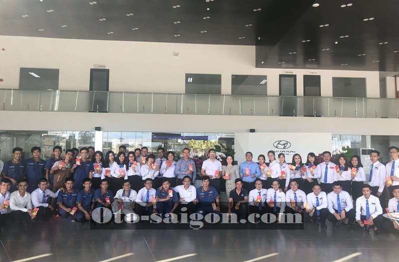 Đội ngũ cán bộ và nhân viên đại lý 3S Hyundai Bình Thuận