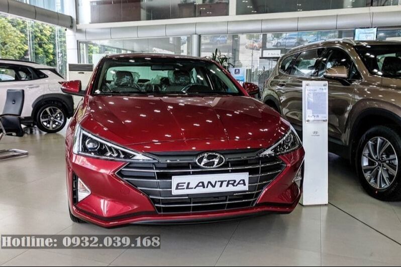 giá xe Hyundai Elantra tại Hyundai gia định
